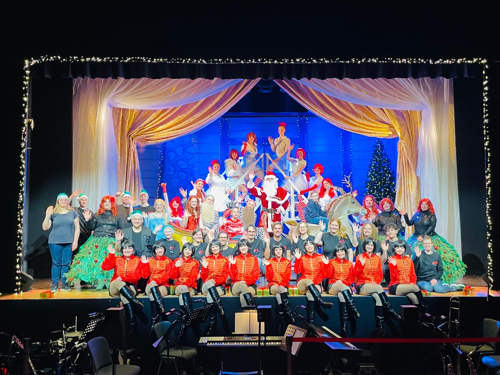 Ensemble der letzten Christmas Show